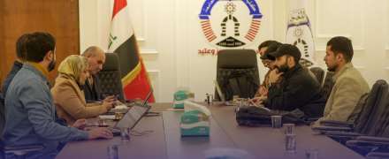 فريق تقني من وزارة التعليم العالي يتابع نظام (SIS) في أقسام كلية المنصور الجامعة