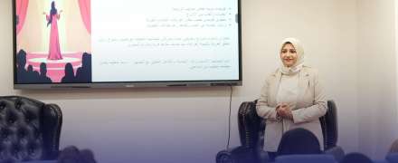 كلية المنصور: نماذج نسوية تصنع الأثر في قراءة في ريادة المرأة ودورها في التنمية المجتمعية
