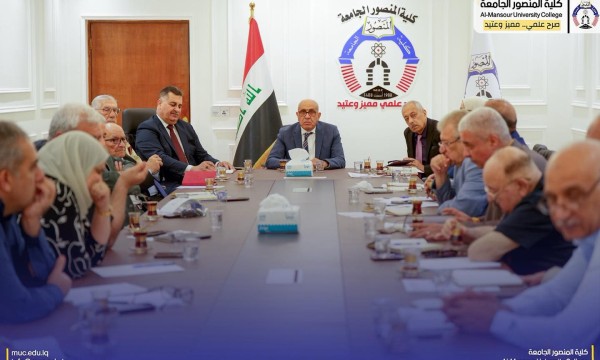 مجلس الكلية يناقش خطط التطوير الأكاديمي والإداري